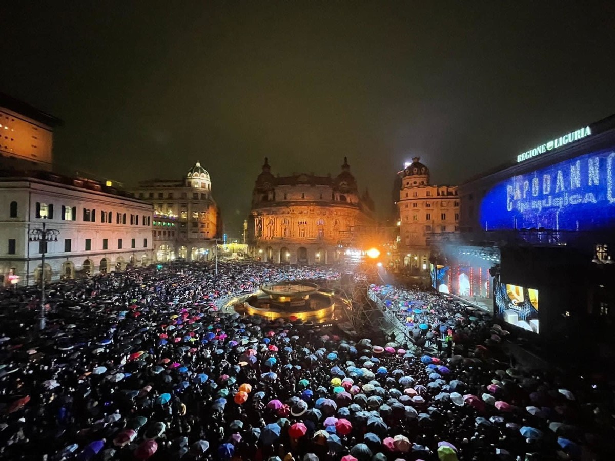 Capodanno in piazza con il cast di Amici al completo. Ecco tutti gli ospiti