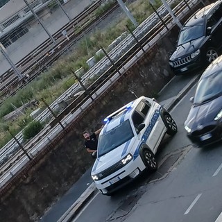 La Polizia Locale più volte intervenuta per la questione dei chiusini difettosi