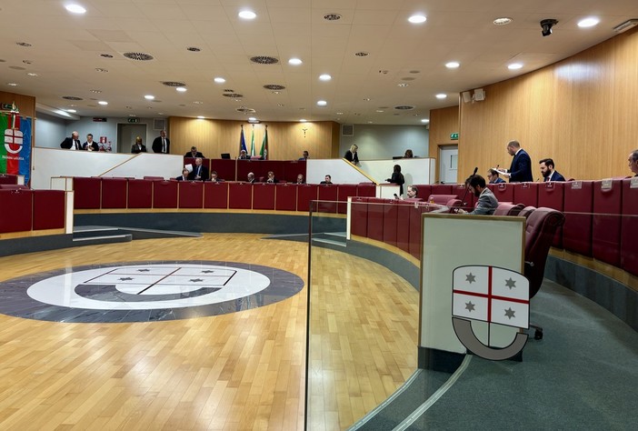 Regione, le opposizioni replicano al discorso d’esordio di Bucci: “Aspettavamo un piano Marshall, abbiamo sentito una lista della spesa” Regione, le opposizioni replicano al discorso d’esordio di Bucci: “Aspettavamo un piano Marshall, abbiamo sentito una lista della spesa”