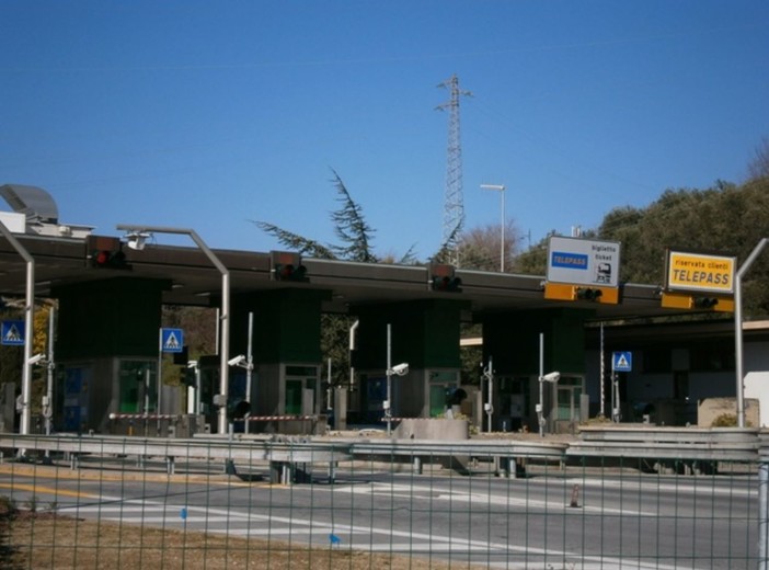 Riapertura dell'Aurelia in entrambi i sensi di marcia: il 7 dicembre termina l’agevolazione tariffaria sulla A10 tra Finale Ligure e Pietra Ligure