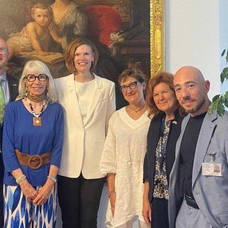 La Console Usa in visita al Galliera: “Grazie per l’assistenza ai cittadini americani” La Console Usa in visita al Galliera: “Grazie per l’assistenza ai cittadini americani”