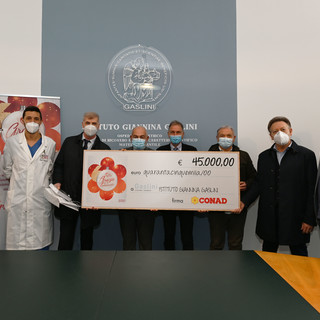Conad Nord Ovest consegna 45.000 euro all'Istituto Giannina Gaslini Conad Nord Ovest consegna 45.000 euro all'Istituto Giannina Gaslini