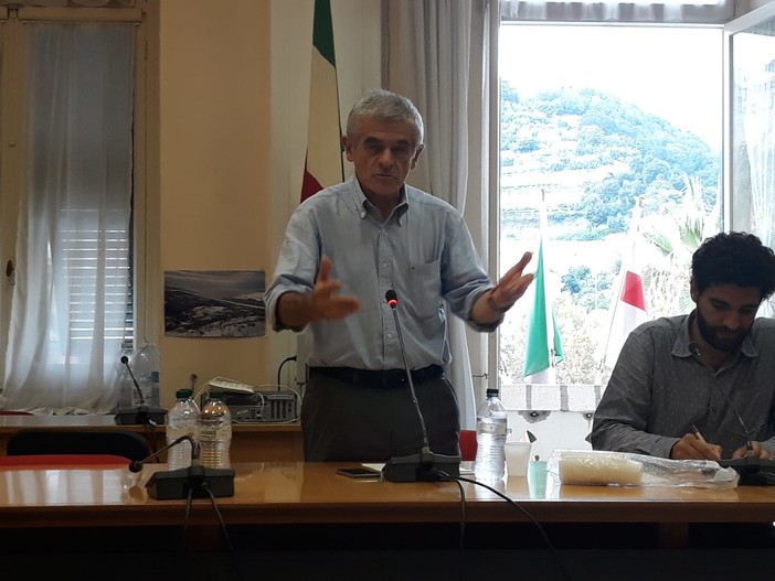 Chiamparino: "Il Decreto Genova pensi a sfollati ed economia. Gronda e Terzo Valico indispensabili" Chiamparino: "Il Decreto Genova pensi a sfollati ed economia. Gronda e Terzo Valico indispensabili"
