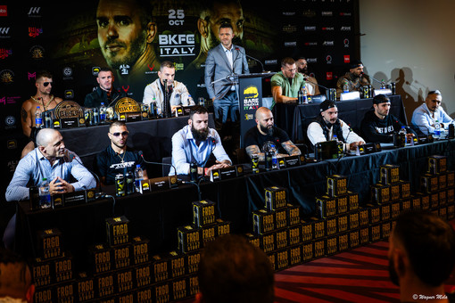 Conor McGregor accende a Roma la miccia di BKFC 83