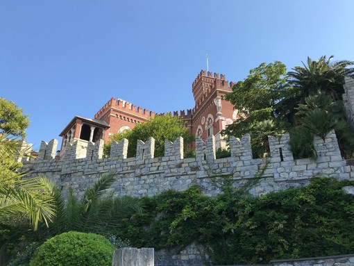 Castello d'Albertis Experience, i giovedì d'estate tra aperitivi e visite guidate