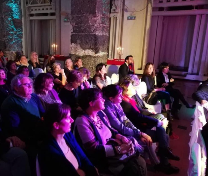 La fragilità che diventa forza: alle 19 l'evento organizzato dal Centro Per Non Subìre violenze La fragilità che diventa forza: alle 19 l'evento organizzato dal Centro Per Non Subìre violenze