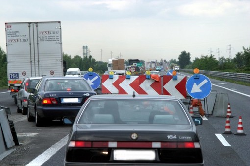 Stop ai cantieri più impattanti sulla rete autostradale ligure per tutto il mese di agosto
