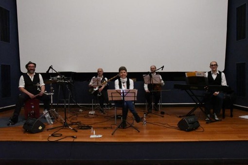 Gli auguri di Circuito Cinema quest'anno sono in musica: online il 'Concerto di Natale' alla sala Sivori Gli auguri di Circuito Cinema quest'anno sono in musica: online il 'Concerto di Natale' alla sala Sivori
