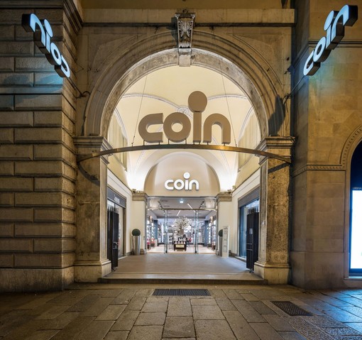Lo storico negozio Coin di Genova in via XX Settembre si rinnova