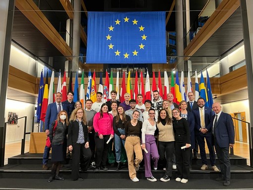 “Diventiamo cittadini europei”. Gli studenti vincitori del concorso alla seduta plenaria del Parlamento europeo a Strasburgo