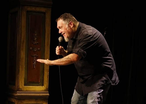 Il vecchio e il male, a Villa Imperiale lo spettacolo di Daniele Raco