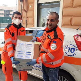 Dal Municipio VII Ponente mascherine e tute alle pubbliche assistenze [FOTO]