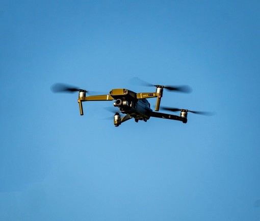 Ddl semplificazioni: via libera ai droni in agricoltura, una svolta speciale per l’olivicoltura regionale Ddl semplificazioni: via libera ai droni in agricoltura, una svolta speciale per l’olivicoltura regionale