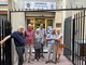 Alcuni dei membri del direttivo dell'Università Popolare Sestrese di fronte alla loro sede Alcuni dei membri del direttivo dell'Università Popolare Sestrese di fronte alla loro sede