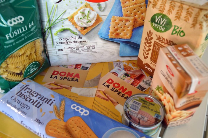 Coop Liguria, bilancio positivo all’insegna della solidarietà: in un anno donate 289 tonnellate di generi di prima necessità Coop Liguria, bilancio positivo all’insegna della solidarietà: in un anno donate 289 tonnellate di generi di prima necessità