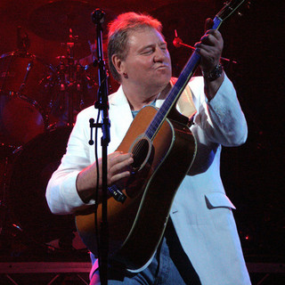 Zoagli commemora il compianto musicista Greg Lake degli Emerson Lake &amp; Palmer