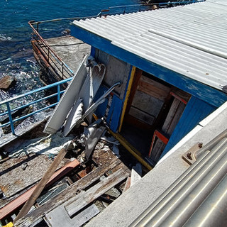 Pegli, ancora lungaggini per demolire l’ex terrazza dei Bagni Roma