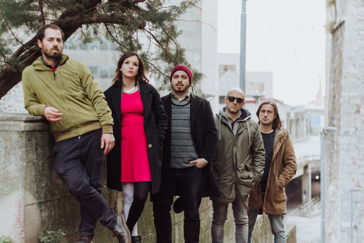 “Per riconoscersi”: in uscita il sesto album del gruppo genovese En Roco “Per riconoscersi”: in uscita il sesto album del gruppo genovese En Roco