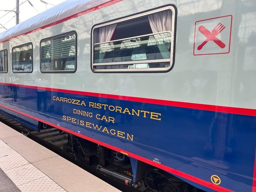Sui binari della Liguria viaggerà l'Espresso Riviera, il treno turistico che collega l'Italia con la Francia passando da Genova Sui binari della Liguria viaggerà l'Espresso Riviera, il treno turistico che collega l'Italia con la Francia passando da Genova