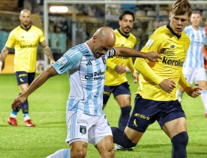 L'Entella ci prova ma non incide: il Modena si impone 2-0 al 'Braglia' L'Entella ci prova ma non incide: il Modena si impone 2-0 al 'Braglia'