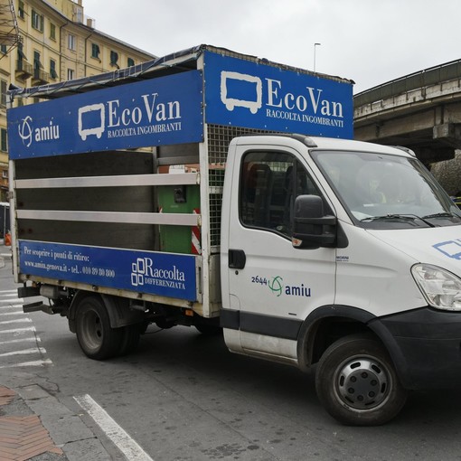 Ecovan a Genova cambia orario: raccolta rifiuti ingombranti al via di sera Ecovan a Genova cambia orario: raccolta rifiuti ingombranti al via di sera