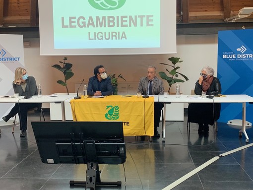 Legambiente. Raccolta differenziata: la Liguria resta la regione peggiore del nord Italia. I comuni rifiuti free sono 30 (FOTO E VIDEO)