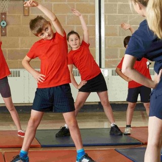 Scuole elementari, dal prossimo anno arriva l’insegnante fisso di educazione motoria