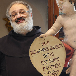 L'Antica Farmacia Sant'Anna di Genova protagonista di un servizio di Striscia la notizia L'Antica Farmacia Sant'Anna di Genova protagonista di un servizio di Striscia la notizia