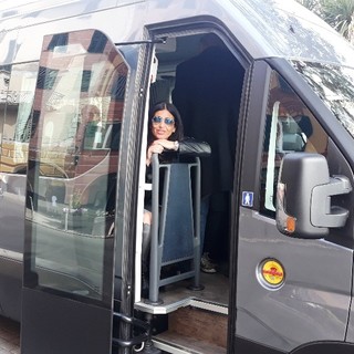 I bambini a Portofino con Atp nella giornata d'esordio del bus elettrico