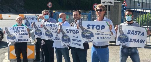 Fratelli d'Italia: &quot;Una catena umana per protesta contro Autostrade&quot;