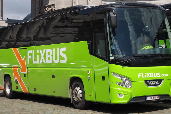 Flixbus: arrestato il ladro di bagagli dei pullman a Genova