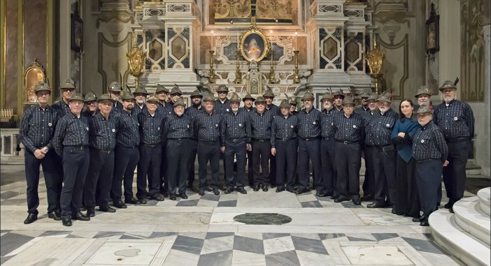 I canti degli Alpini portano il sorriso nelle RSA genovesi: l’iniziativa di solidarietà del Coro Soreghina I canti degli Alpini portano il sorriso nelle RSA genovesi: l’iniziativa di solidarietà del Coro Soreghina