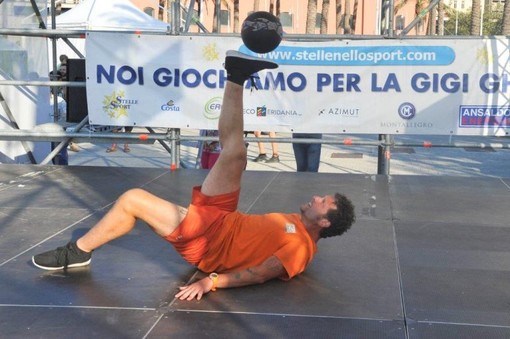 Alla Festa dello Sport il primo Flash Mob del Palleggio con Stelle nello Sport e Asd Live Free Style Alla Festa dello Sport il primo Flash Mob del Palleggio con Stelle nello Sport e Asd Live Free Style