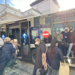 Tagli alle corse Amt, è polemica