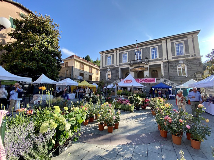 Sabato e domenica a Busalla la 24ª Festa delle Rose Sabato e domenica a Busalla la 24ª Festa delle Rose