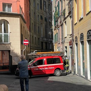 Fuga di gas in centro storico, in corso l'intervento dei Vigili del fuoco (Video)