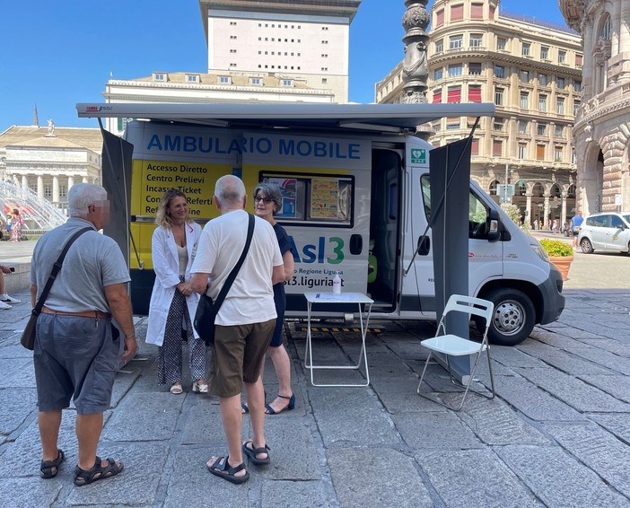Estate sicura 2023, in piazza De Ferrari l’Ambulatorio mobile Asl3 Estate sicura 2023, in piazza De Ferrari l’Ambulatorio mobile Asl3