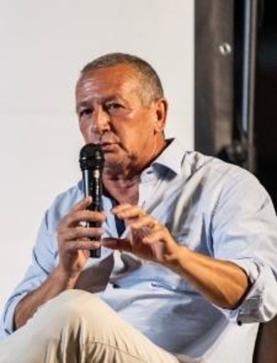 'Poche scontate parole ma tanti soldi'