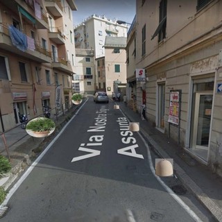 Panchine e fioriere: Palmaro si rifà il look