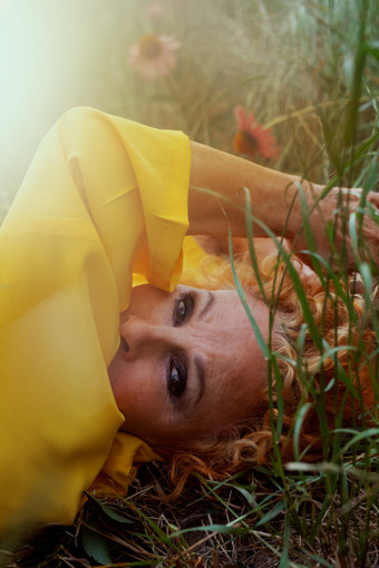 Ornella Vanoni, tra musica e parole, al Politeama Genovese con lo show “Le Donne e la Musica”