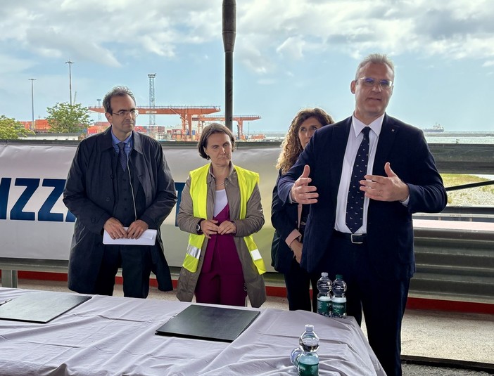 La firma del protocollo tra Comune e RFI