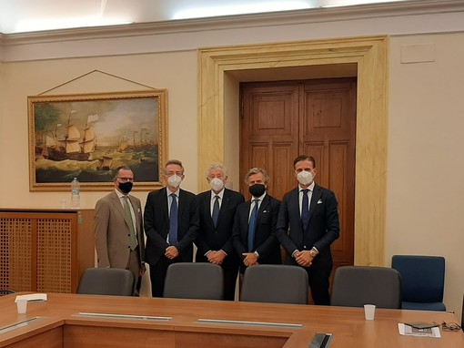 Il Ministro Gaetano Manfredi ha accolto a Roma gli esponenti della “FILASC”, presso la sede del Ministero dell'Università e della Ricerca Scientifica Il Ministro Gaetano Manfredi ha accolto a Roma gli esponenti della “FILASC”, presso la sede del Ministero dell'Università e della Ricerca Scientifica
