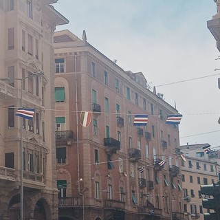 Via Cantore è blucerchiata: Sampierdarena onora la ‘sua’ Samp e la favola che scrisse 30 anni fa con lo scudetto. “La squadra è nata qui”