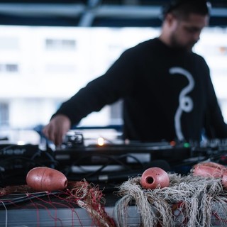 Pescatori e artisti uniti per l'iniziativa "Fish &amp; Djs"