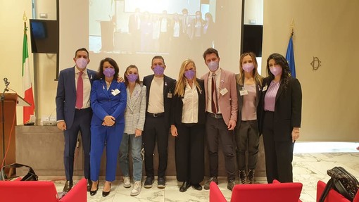 ‘Anoressia, Bulimia, Binge eating: un’epidemia nascosta’. Un convegno per non spegnere la speranza ‘Anoressia, Bulimia, Binge eating: un’epidemia nascosta’. Un convegno per non spegnere la speranza