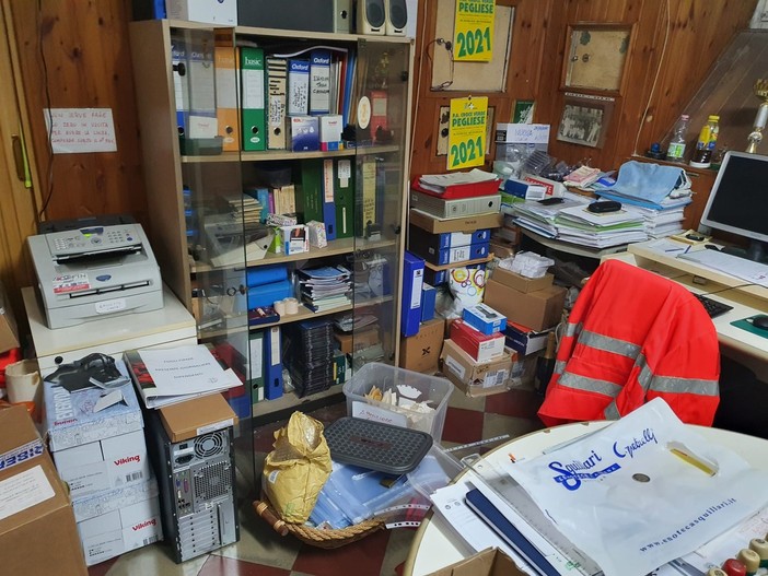 Pegli, i soldi rubati alla Croce Verde “servivano per il gasolio delle ambulanze”