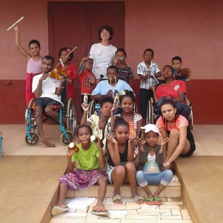 Francesca Sivori, da Genova al Madagascar: &quot;Insegno ai disabili la musica classica come terapia&quot;