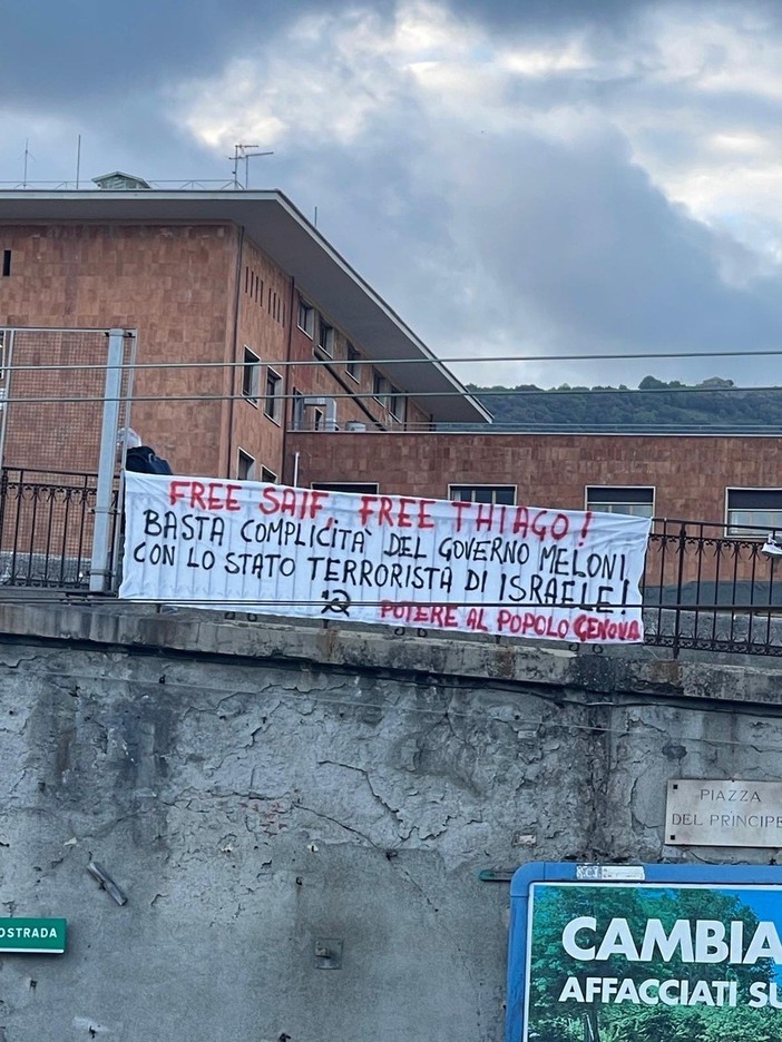 Scontro sulla Flottilla. FdI contro Salis: “Scritte inaccettabili, ora prenda le distanze”