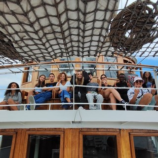 Il viaggio solidale di Nave Italia termina a Genova: sabato in arrivo i ragazzi dell'istituto Stradivari di Cremona Il viaggio solidale di Nave Italia termina a Genova: sabato in arrivo i ragazzi dell'istituto Stradivari di Cremona