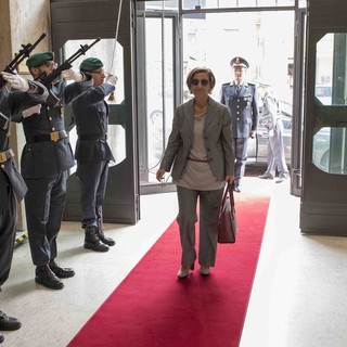 Il prefetto Perrotta visita il comando regionale della Guardia di Finanza